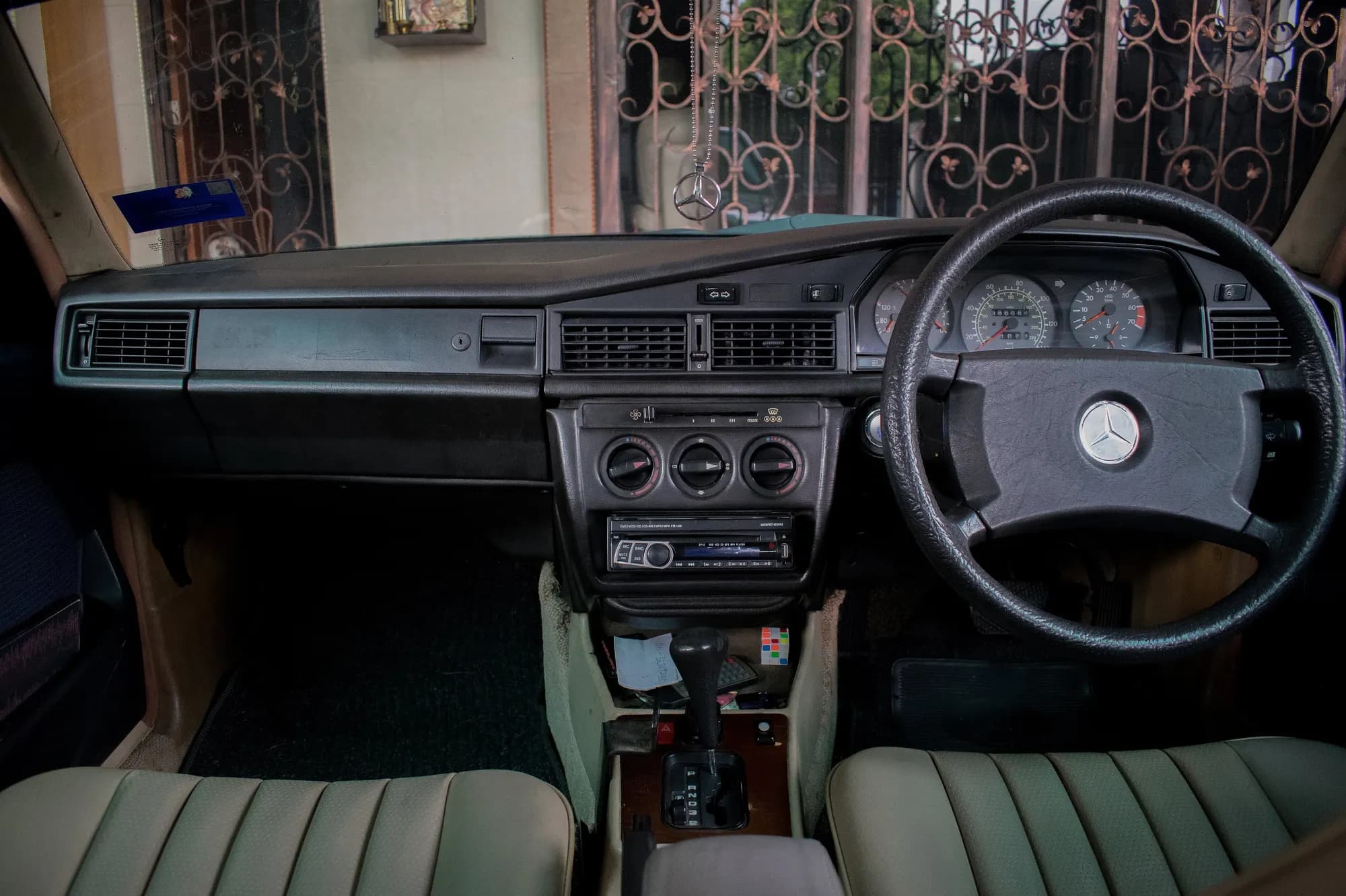 Mercedes-Benz 190E (W201) dashboard and steering wheel